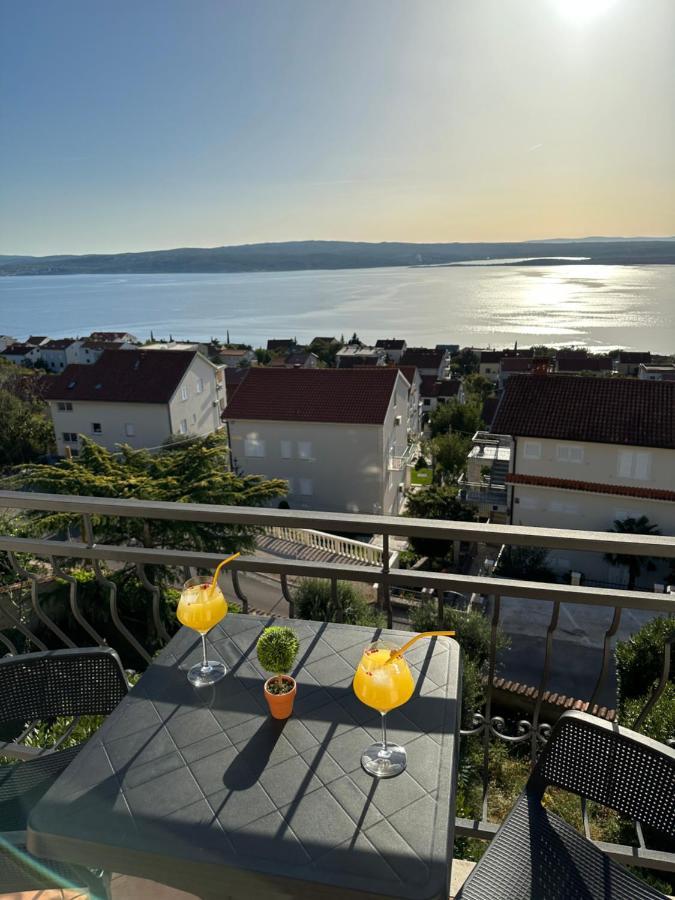 Apartments Badnje Dramalj Esterno foto
